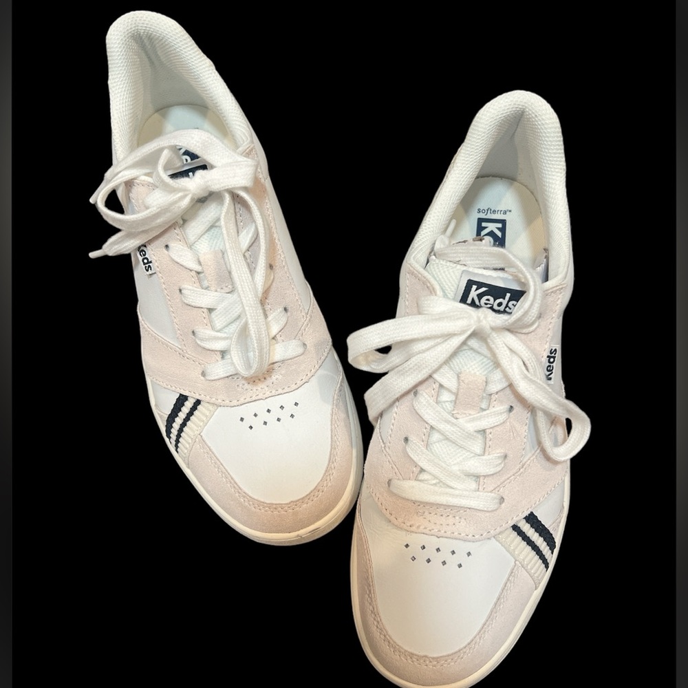 Keds The Court Sneakers - only worn once